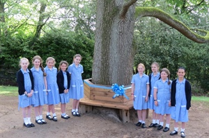 Year 6 leavers give us a new beautiful bench for the playground