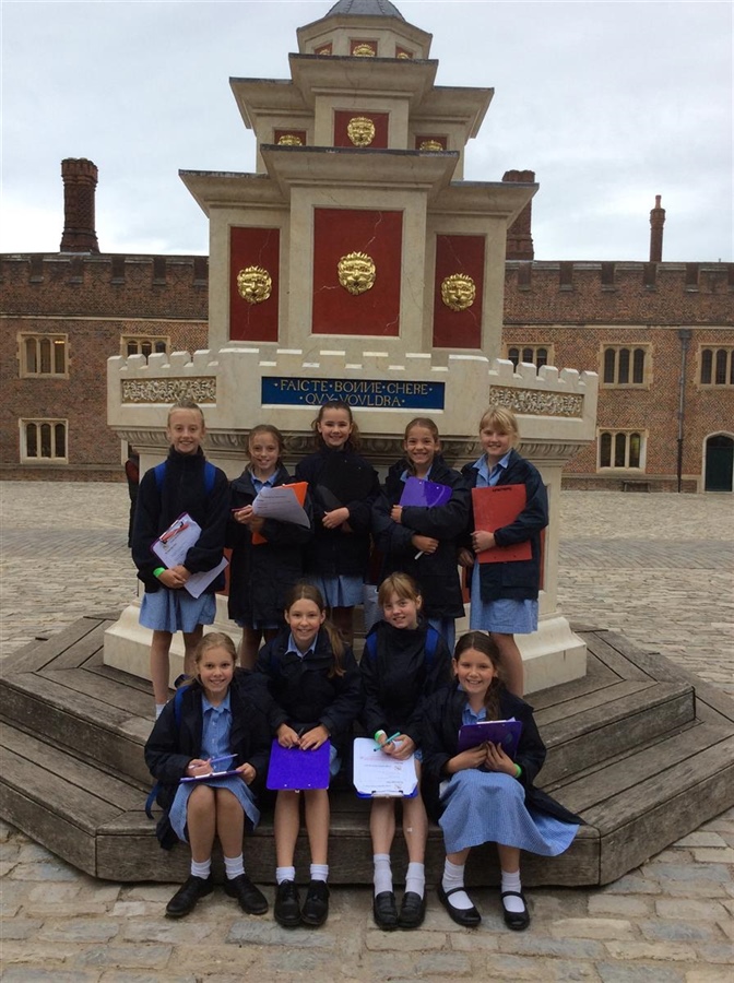 Year 6 enjoyed their visit to Hampton Court earlier this week and enhanced their learning about the Tudors.