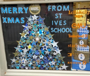 Christmas Window in Cockerills Shoes on Haslemere High Street