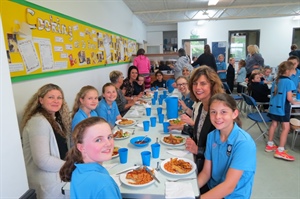 Year 6 mums' lunch