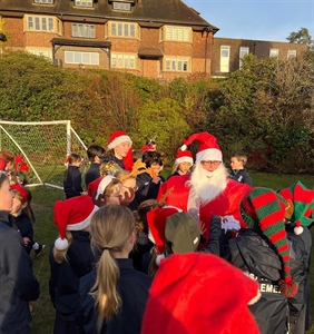 Reindeer Run in aid of Phyllis Tuckwell