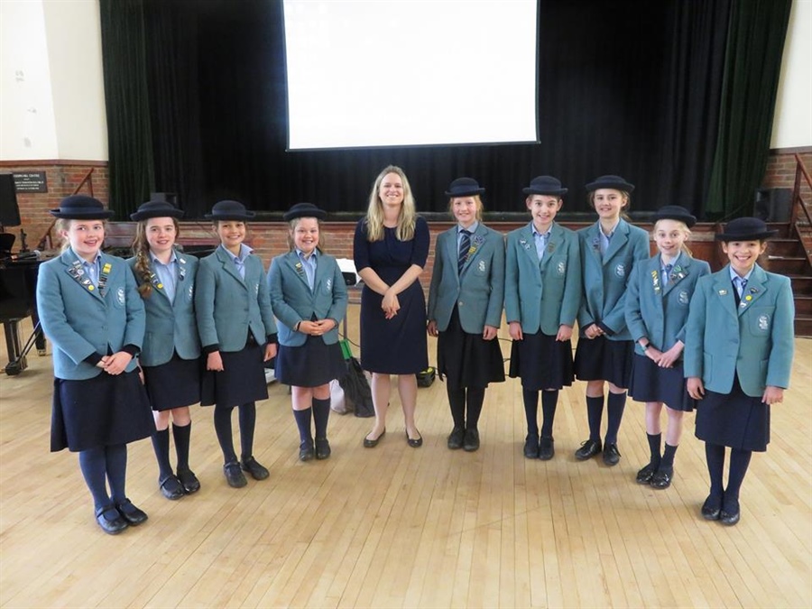 Year 6 attend talk by Vicki Sparks